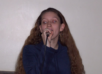Alicia sings Rocky Top