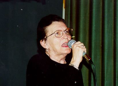 Carol sings She's Got You by Patsy Cline