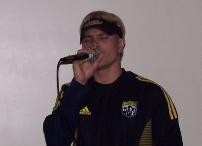 Chris sings Mack The Knife by Bobby Darin