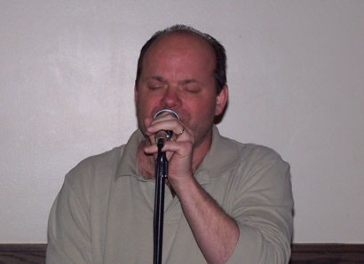 Derek sings She Talks To Angels by The Black Crowes