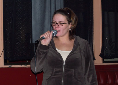 French Toast sings I Try by Macy Gray