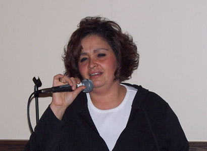 Kitty sings Give Me One Reason by Tracy Chapman