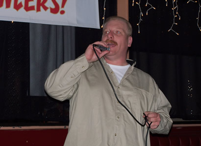 Monte sings I Wanna Know by Joe