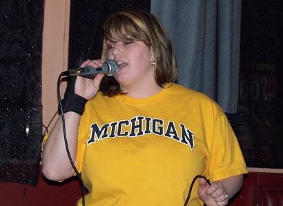 Samantha sings Stay by Sugarland